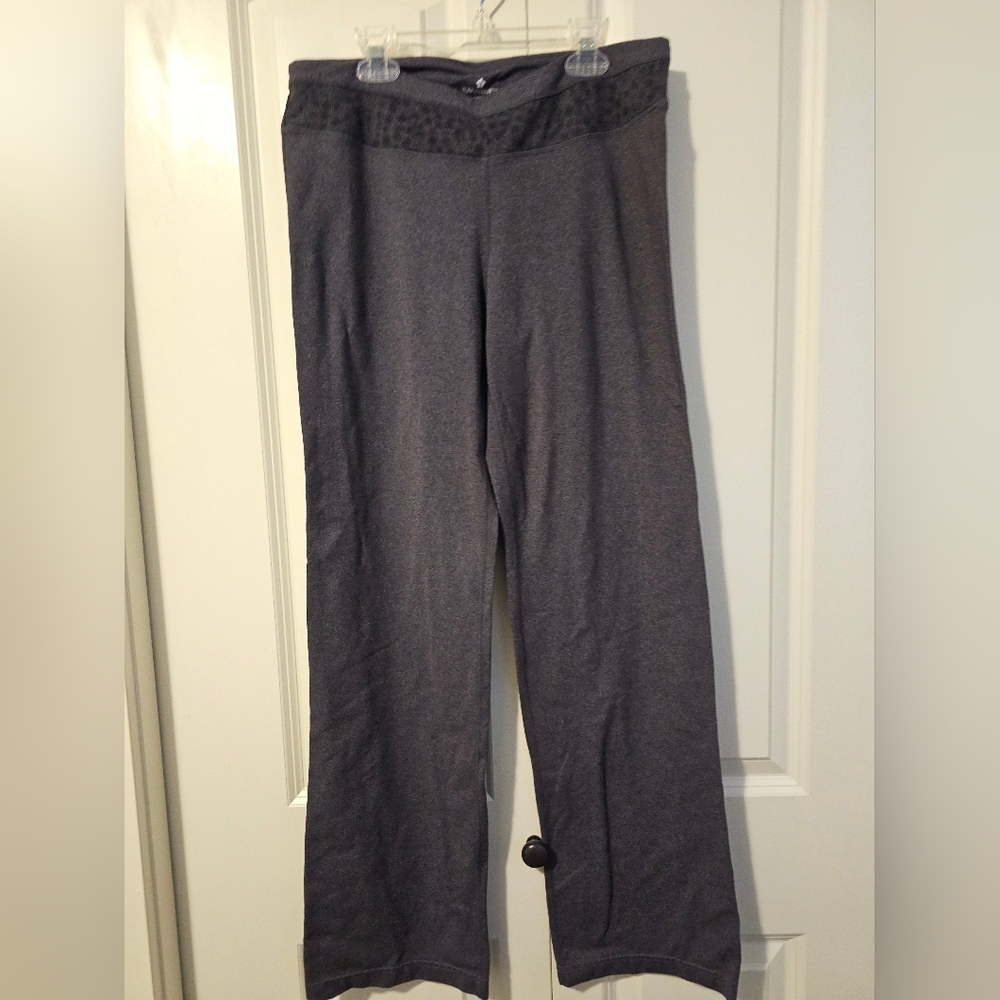 TUFF ATHLETICS- Straight Leg Yoga Pants Grey SZ L